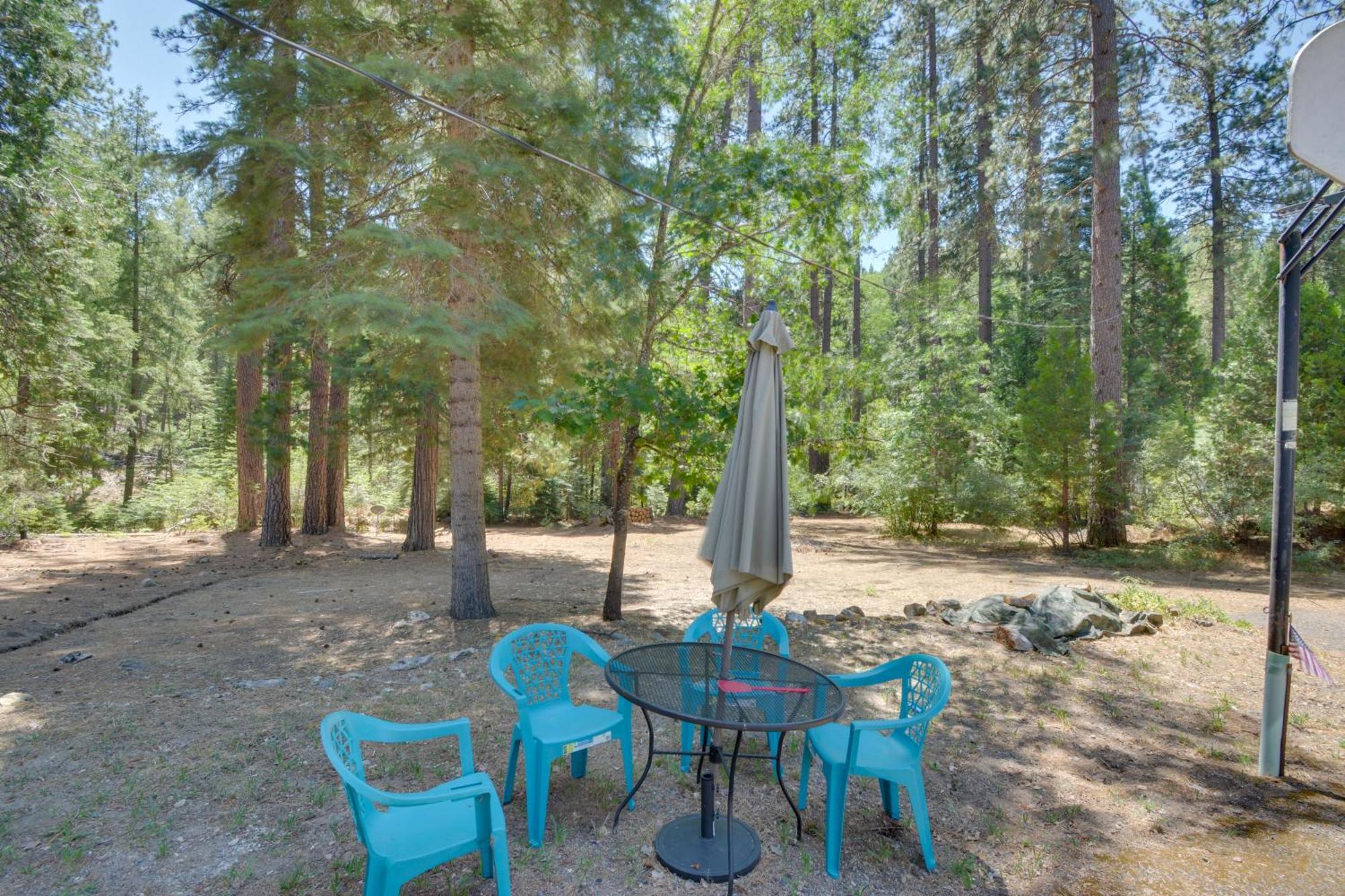Riverfront Home Near Yosemite National Park! Groveland Exterior foto
